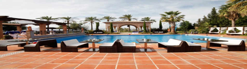 Hotel con encanto con detalle de bienvenida (Alhaurin El Grande - MALAGA)